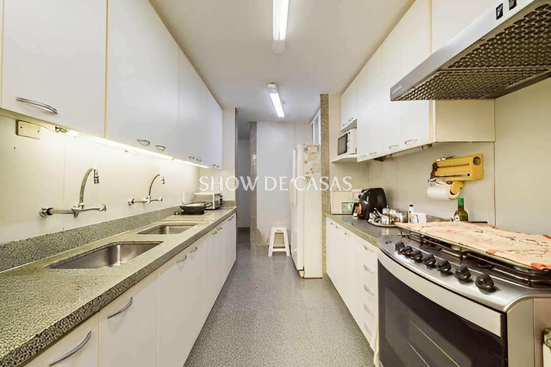 Apartamento à venda com 4 quartos, 181m² - Foto 17