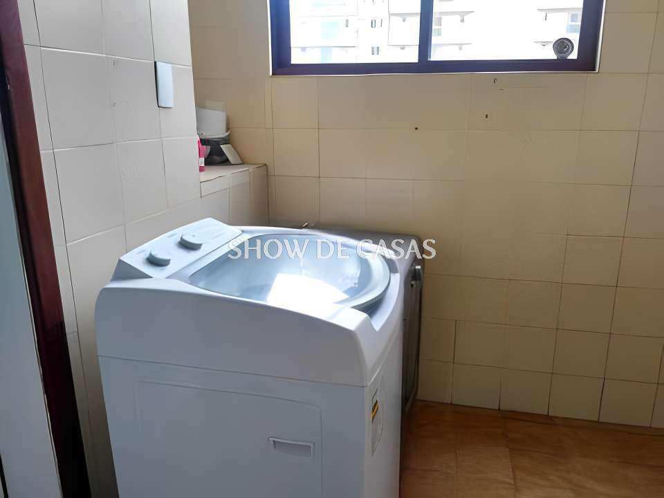 Apartamento à venda com 3 quartos, 140m² - Foto 14