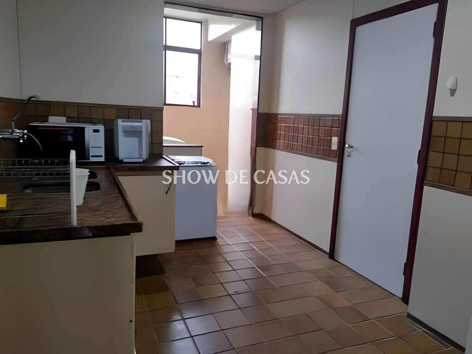 Apartamento à venda com 3 quartos, 140m² - Foto 15