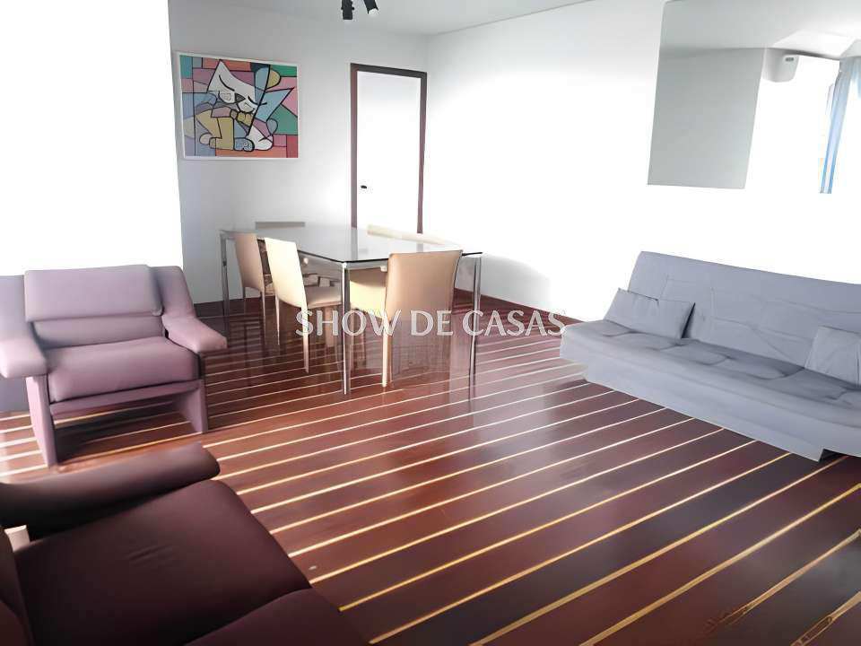 Apartamento à venda com 3 quartos, 140m² - Foto 2