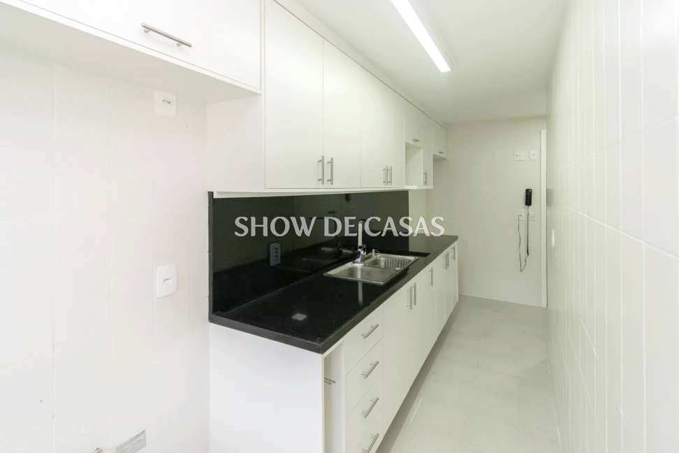 Apartamento à venda com 3 quartos, 94m² - Foto 13