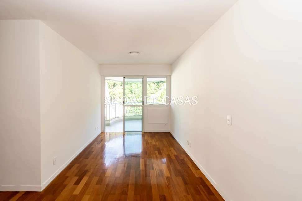 Apartamento à venda com 3 quartos, 94m² - Foto 2