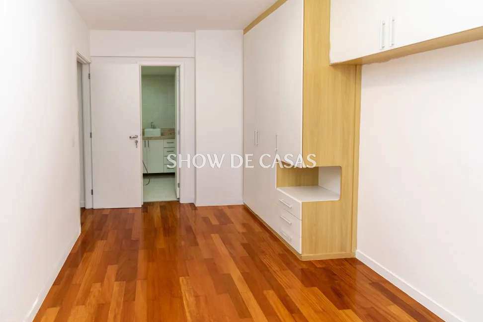 Apartamento à venda com 3 quartos, 94m² - Foto 9