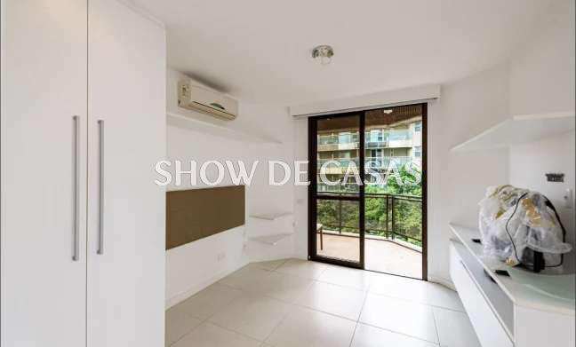 Apartamento à venda com 2 quartos, 90m² - Foto 5