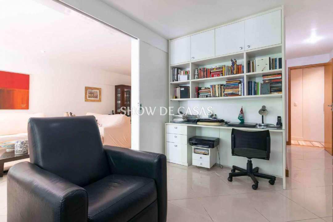 Apartamento à venda com 3 quartos, 150m² - Foto 9