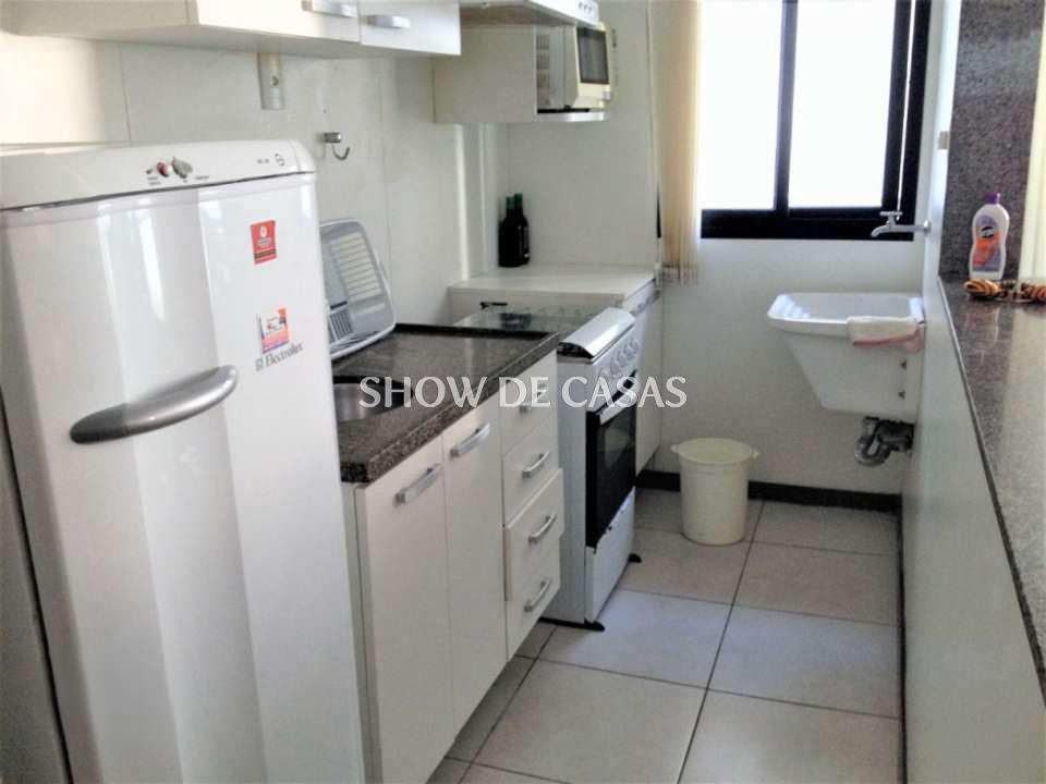 Apartamento à venda com 2 quartos, 75m² - Foto 10