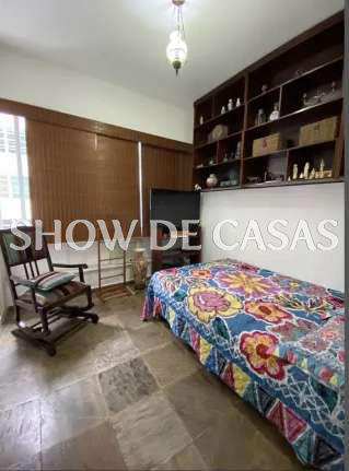 Apartamento à venda com 3 quartos, 135m² - Foto 9