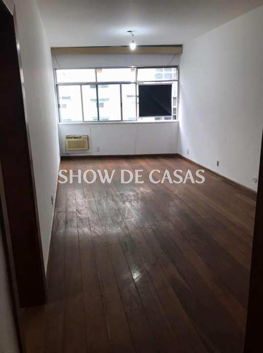 Apartamento à venda com 3 quartos, 105m² - Foto 2