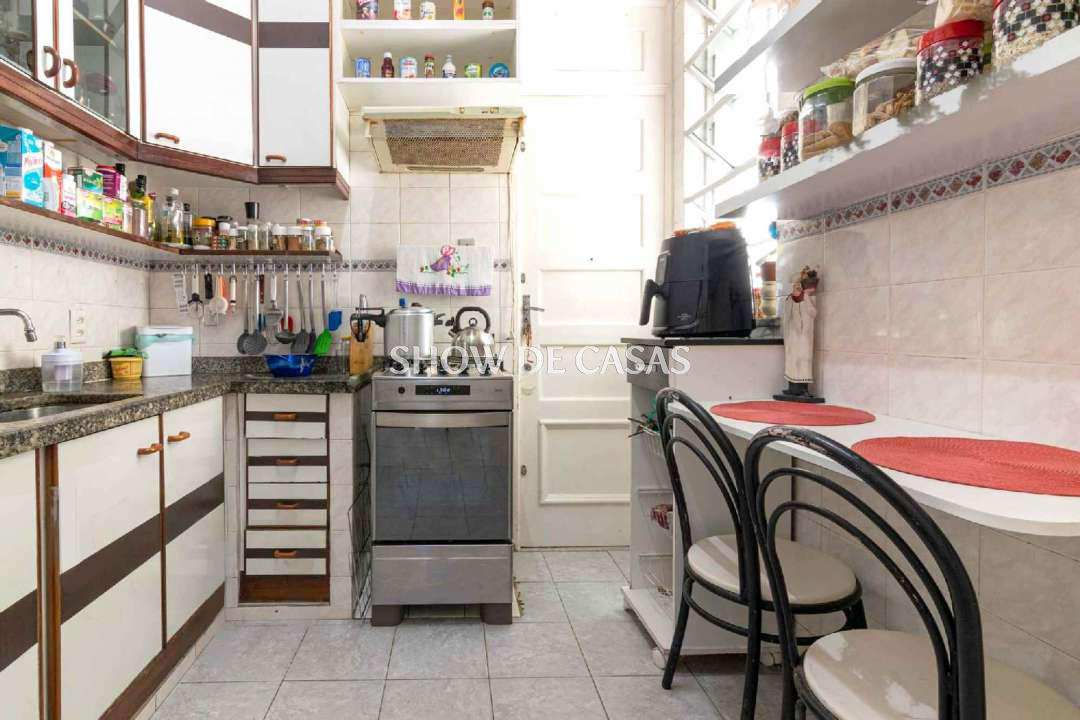 Apartamento à venda com 3 quartos, 140m² - Foto 26