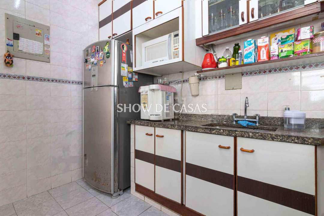 Apartamento à venda com 3 quartos, 140m² - Foto 27