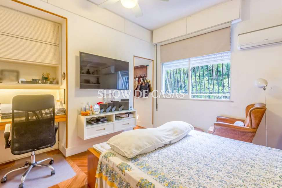 Apartamento à venda com 3 quartos, 148m² - Foto 13