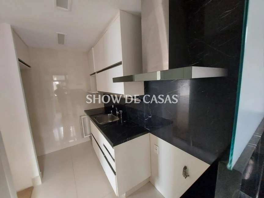 Apartamento à venda com 3 quartos, 153m² - Foto 18