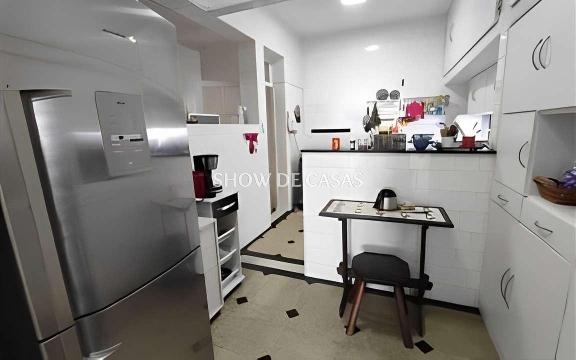 Apartamento à venda com 3 quartos, 172m² - Foto 12