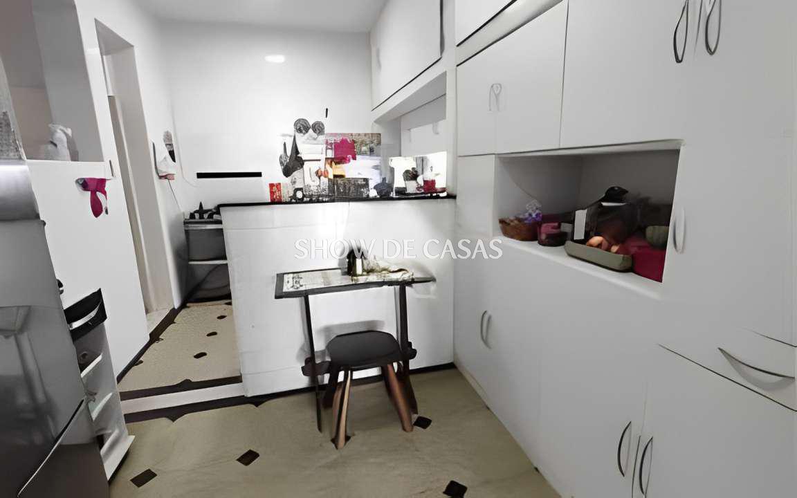 Apartamento à venda com 3 quartos, 172m² - Foto 13