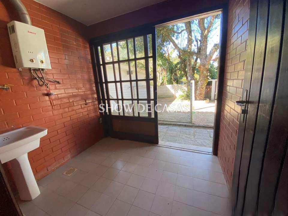 Casa à venda com 3 quartos, 165m² - Foto 13