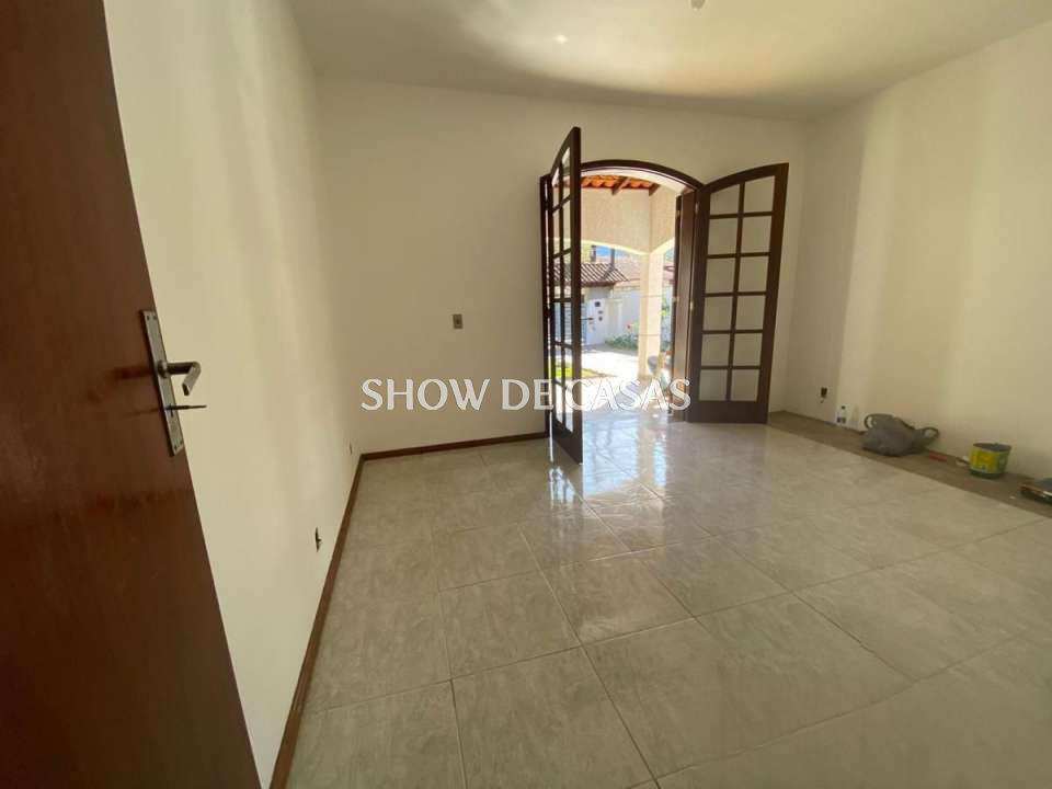 Casa à venda com 3 quartos, 165m² - Foto 14