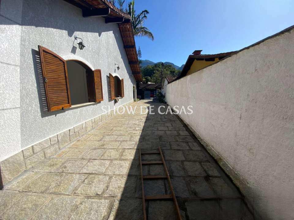 Casa à venda com 3 quartos, 165m² - Foto 15