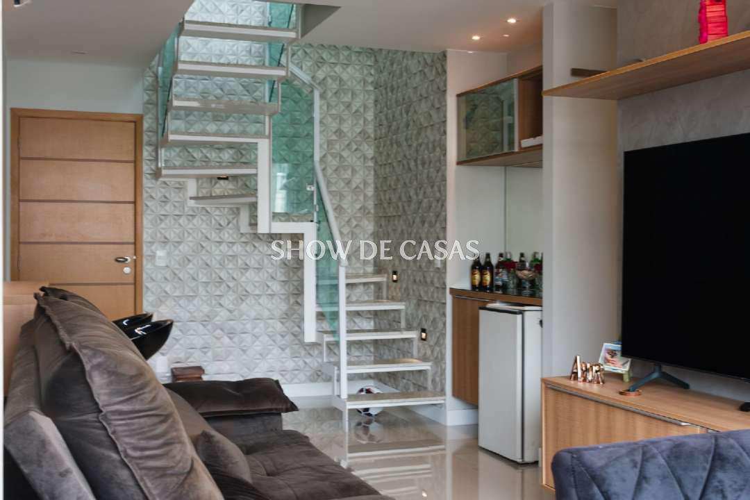 Apartamento à venda com 3 quartos, 137m² - Foto 4