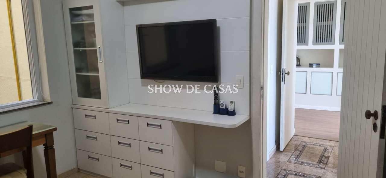 Apartamento à venda com 3 quartos, 145m² - Foto 23