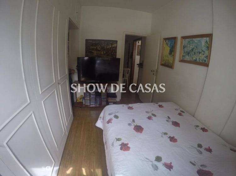 Apartamento à venda com 2 quartos, 70m² - Foto 7