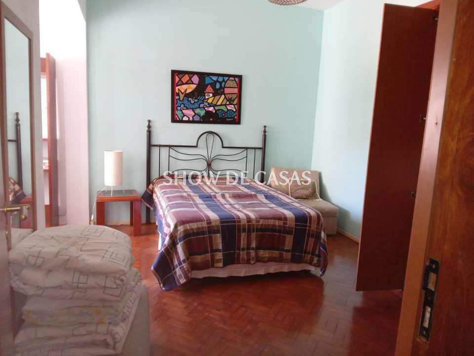 Apartamento à venda com 2 quartos, 75m² - Foto 2