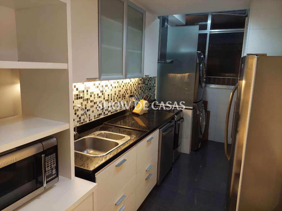 Apartamento à venda com 2 quartos, 75m² - Foto 18