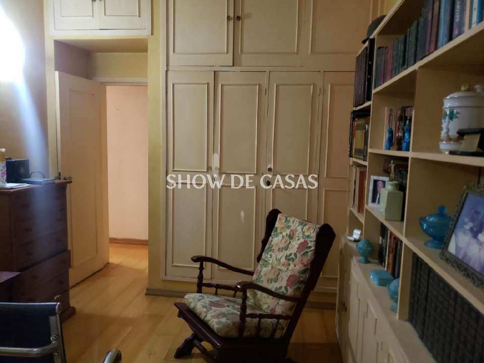 Apartamento à venda com 3 quartos, 201m² - Foto 16