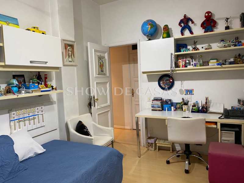 Apartamento à venda com 3 quartos, 163m² - Foto 17