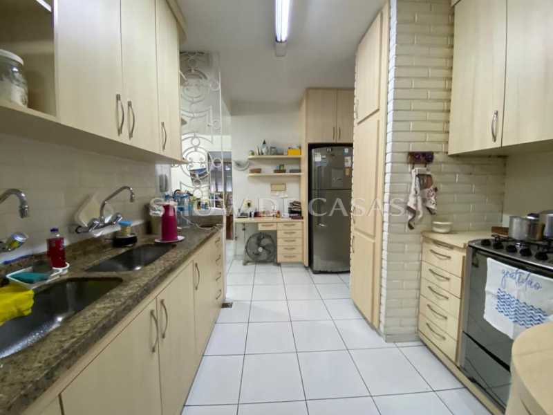 Apartamento à venda com 3 quartos, 163m² - Foto 23