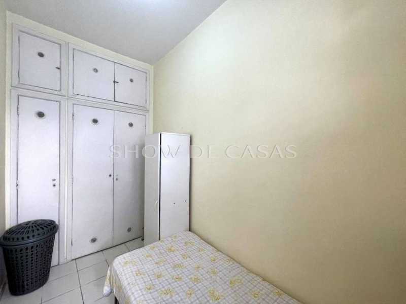 Apartamento à venda com 4 quartos, 214m² - Foto 17