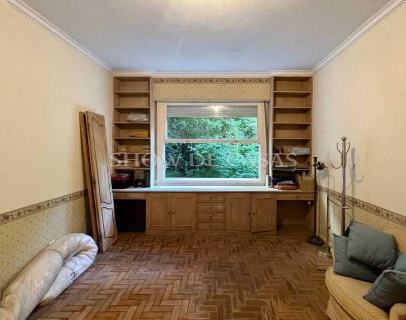 Apartamento à venda com 3 quartos, 210m² - Foto 17