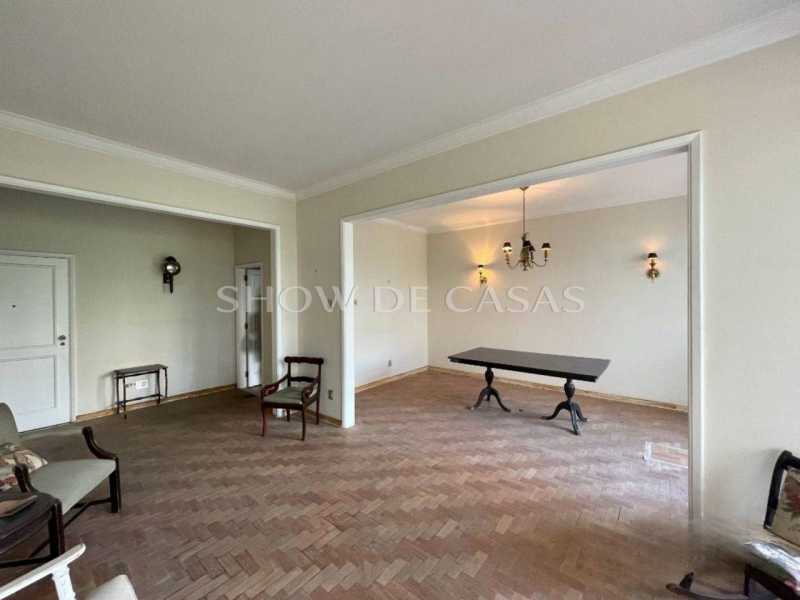 Apartamento à venda com 3 quartos, 210m² - Foto 10