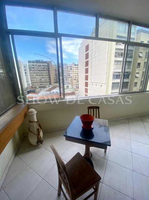 Apartamento à venda com 4 quartos, 270m² - Foto 4