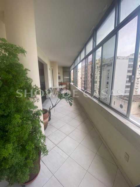 Apartamento à venda com 4 quartos, 270m² - Foto 1