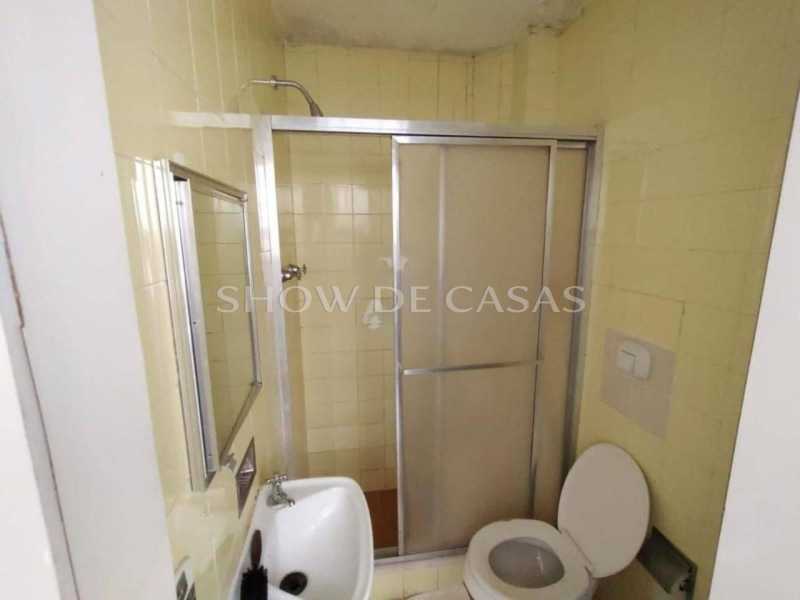 Apartamento à venda com 3 quartos, 212m² - Foto 11