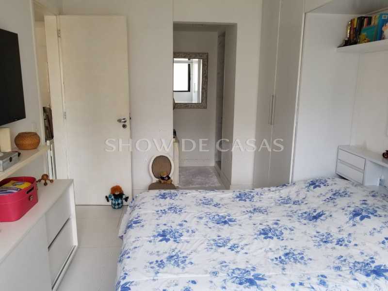 Apartamento à venda com 2 quartos, 72m² - Foto 11