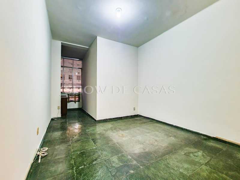 Apartamento à venda com 3 quartos, 121m² - Foto 14