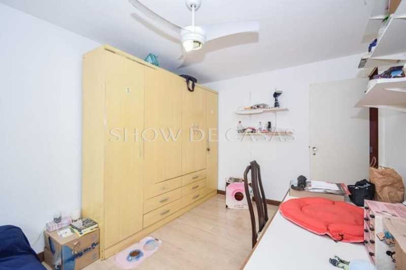 Apartamento à venda com 4 quartos, 154m² - Foto 13