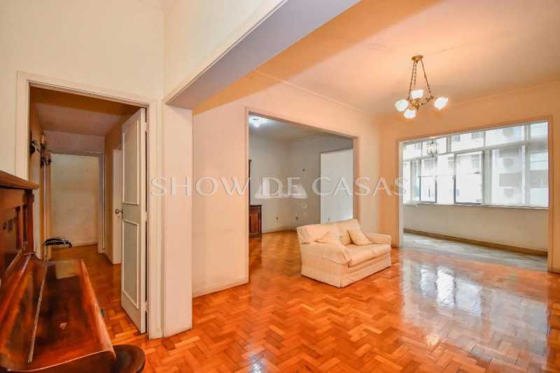 Apartamento à venda com 4 quartos, 180m² - Foto 1