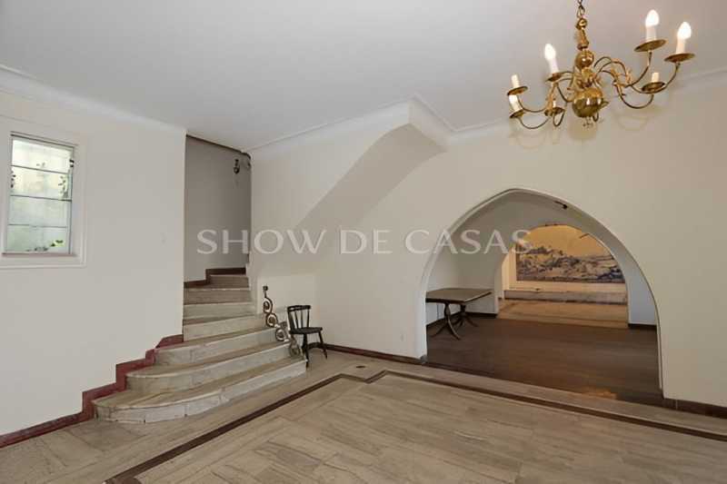 Casa à venda com 4 quartos, 280m² - Foto 2