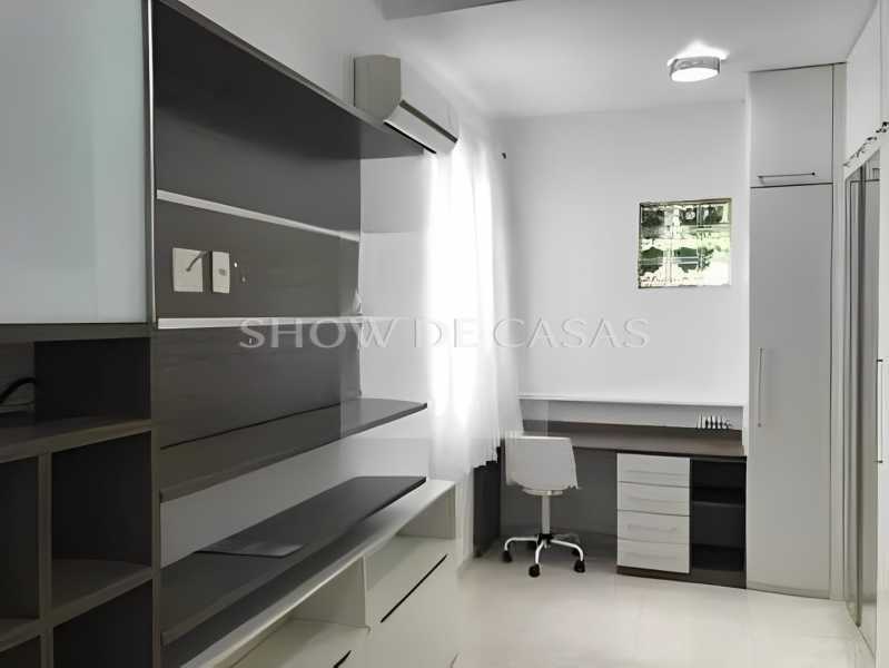 Casa à venda com 3 quartos, 200m² - Foto 11