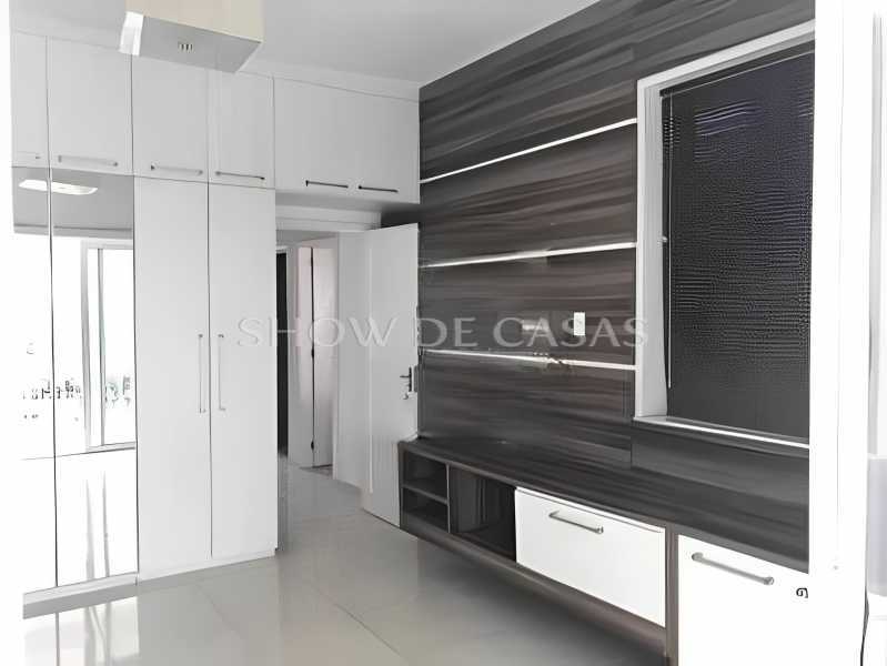 Casa à venda com 3 quartos, 200m² - Foto 12