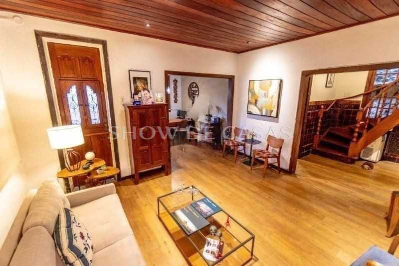 Casa à venda com 4 quartos, 161m² - Foto 4