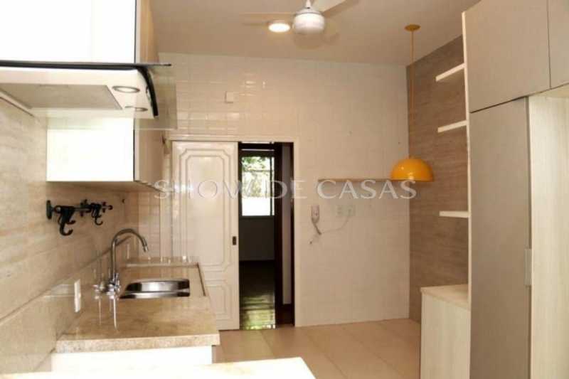 Apartamento à venda com 3 quartos, 140m² - Foto 11