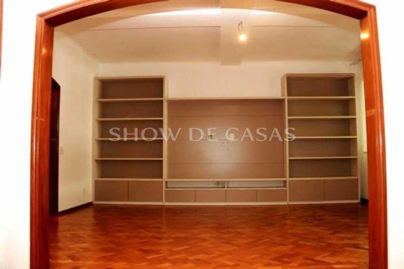 Apartamento à venda com 3 quartos, 140m² - Foto 4