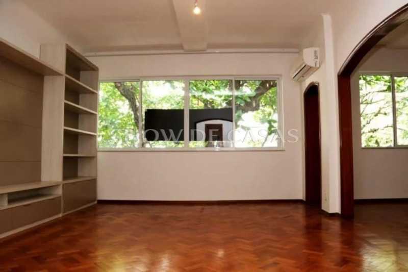 Apartamento à venda com 3 quartos, 140m² - Foto 1