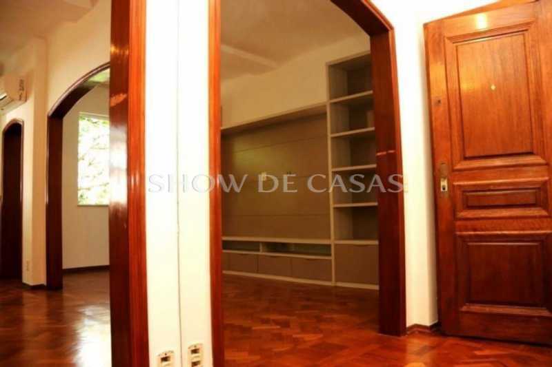 Apartamento à venda com 3 quartos, 140m² - Foto 5