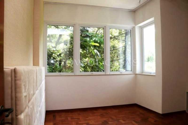 Apartamento à venda com 3 quartos, 140m² - Foto 7