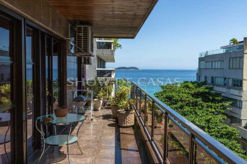 Apartamento à venda com 4 quartos, 252m² - Foto 1