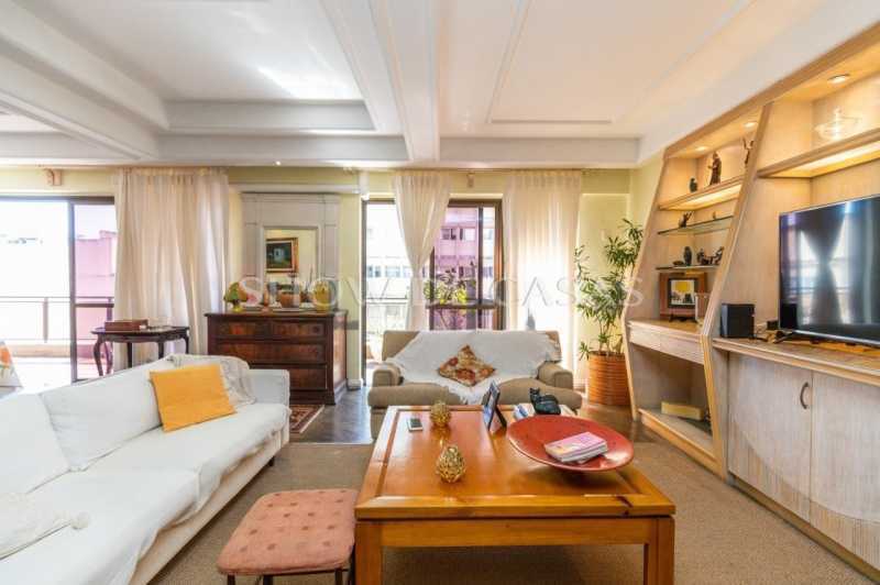 Apartamento à venda com 4 quartos, 252m² - Foto 8